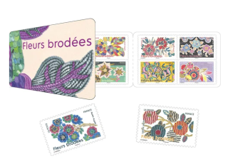 Booklet of 12 stamps - Embroidered Flowers - Green Letter